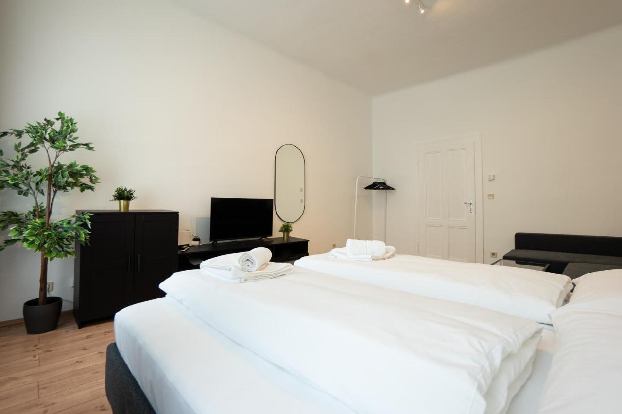 Lovely 1-Bedroom Apartment Next To Praterstern Viyana Dış mekan fotoğraf